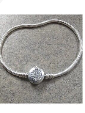 Authentic Pandora Moments Sparkling Crown O Snake Chain Bracelet